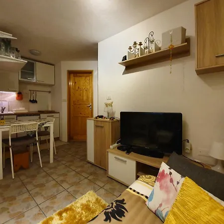 North To South Apartment Izola