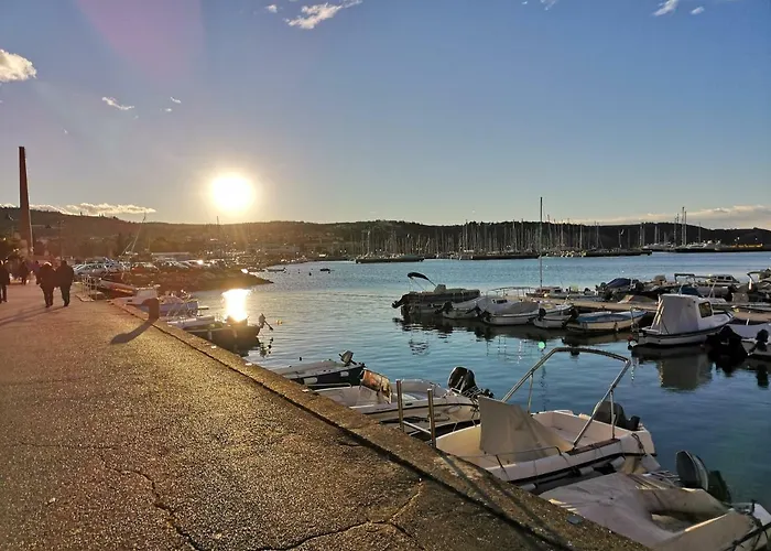 North To South Izola