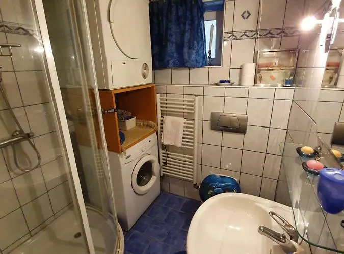 North To South * Izola